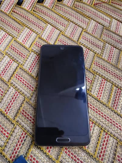 Sharp Aquos R2