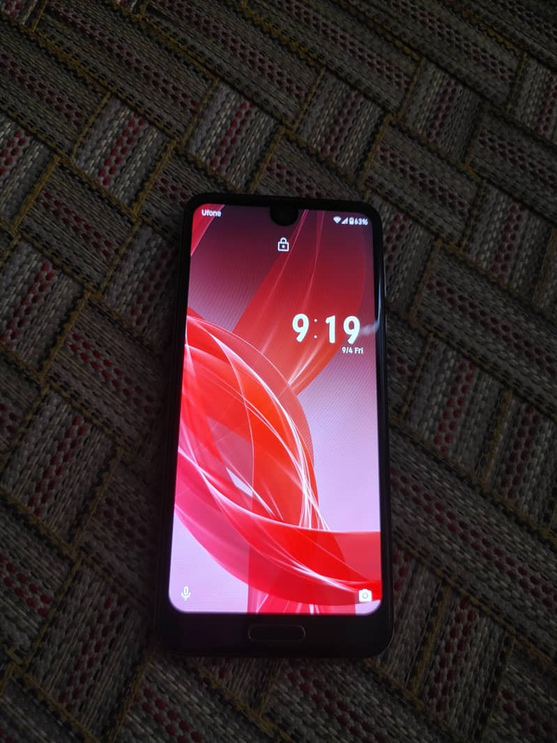 Sharp Aquos R2 2