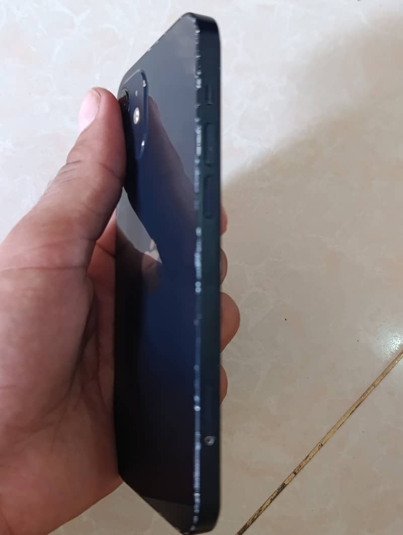 Apple iPhone 12 5