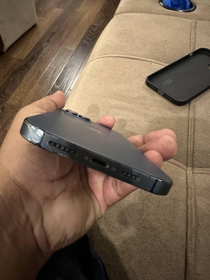 Apple iPhone 12 Pro Max 1