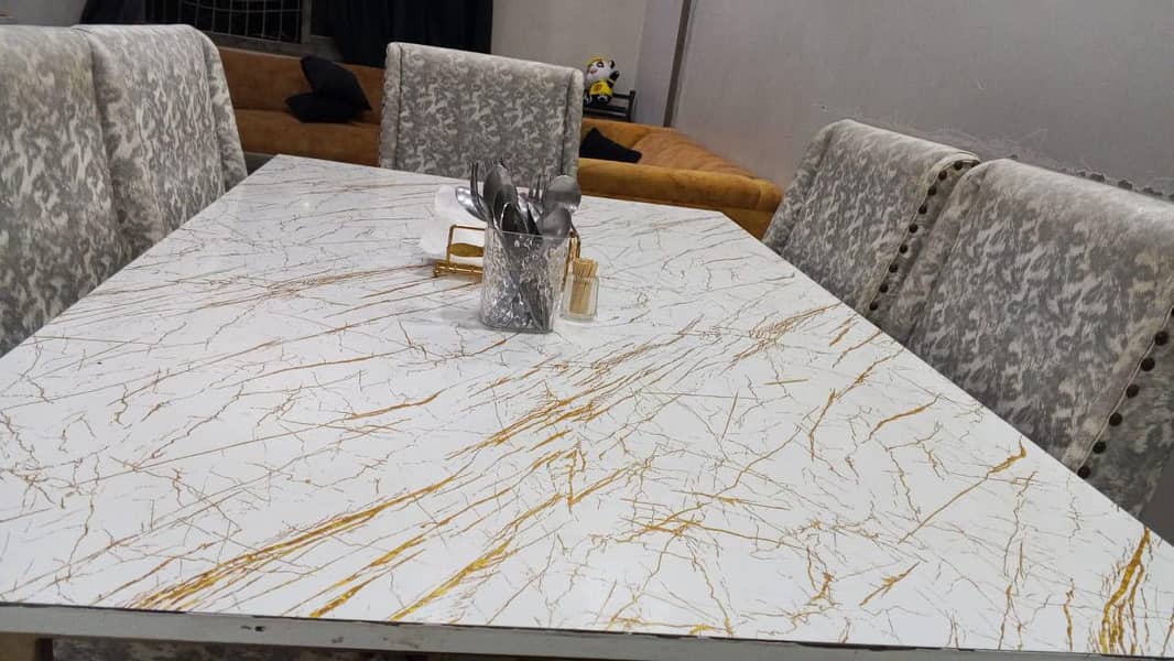 Dinning Table 0