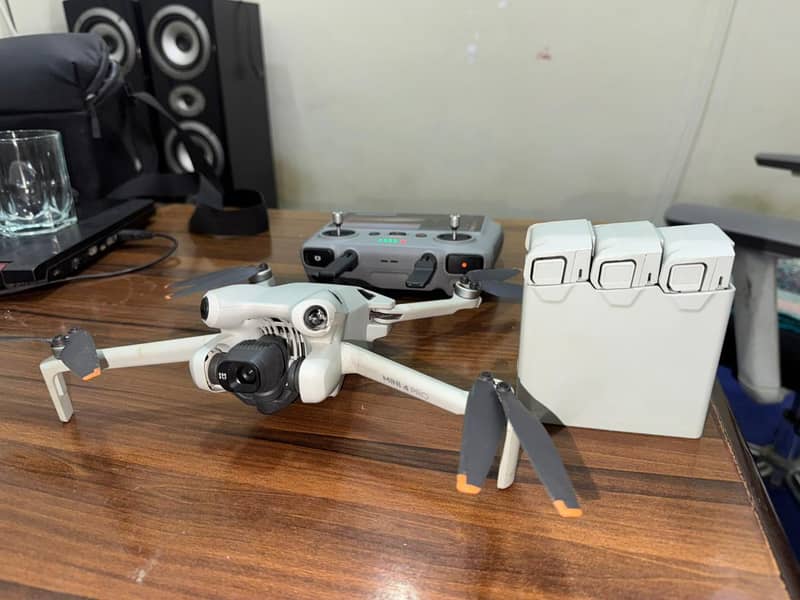 DJI Mini 4 pro Combo 1