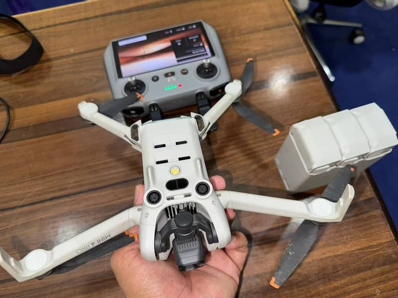 DJI Mini 4 pro Combo 2