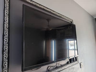 wisdom share Smart LED android slightly used no fault 42 inch
