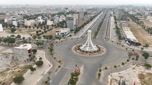 5 Marla Commercial Plot For Sale New Lahore City ph2 LDA Approved 120Ft Road Main Boulevard Hot Location Drickt Approch NFC2 To Bahria Ring Road only 1 Km 50Ft Parking Eara