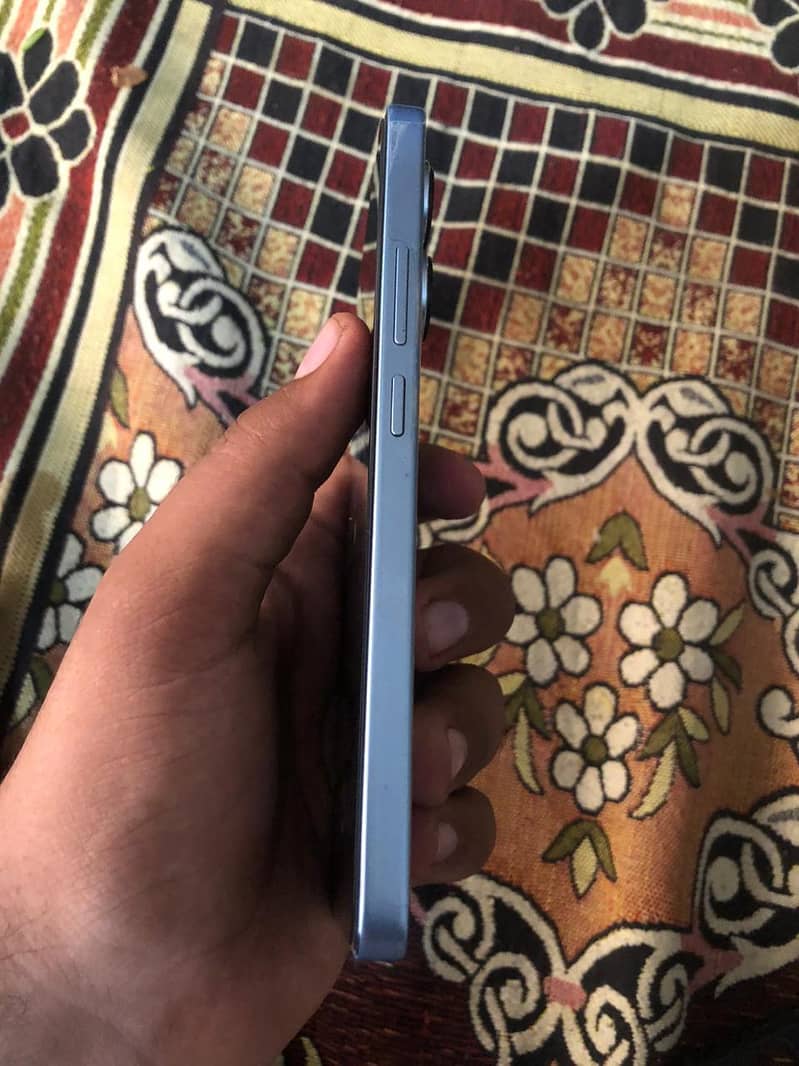 Xiaomi Redmi Note 13 4