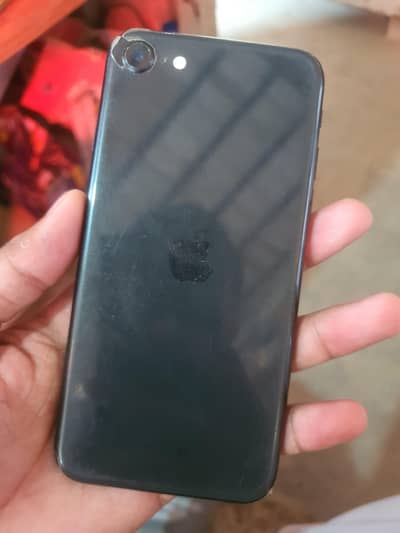 Apple iPhone SE
