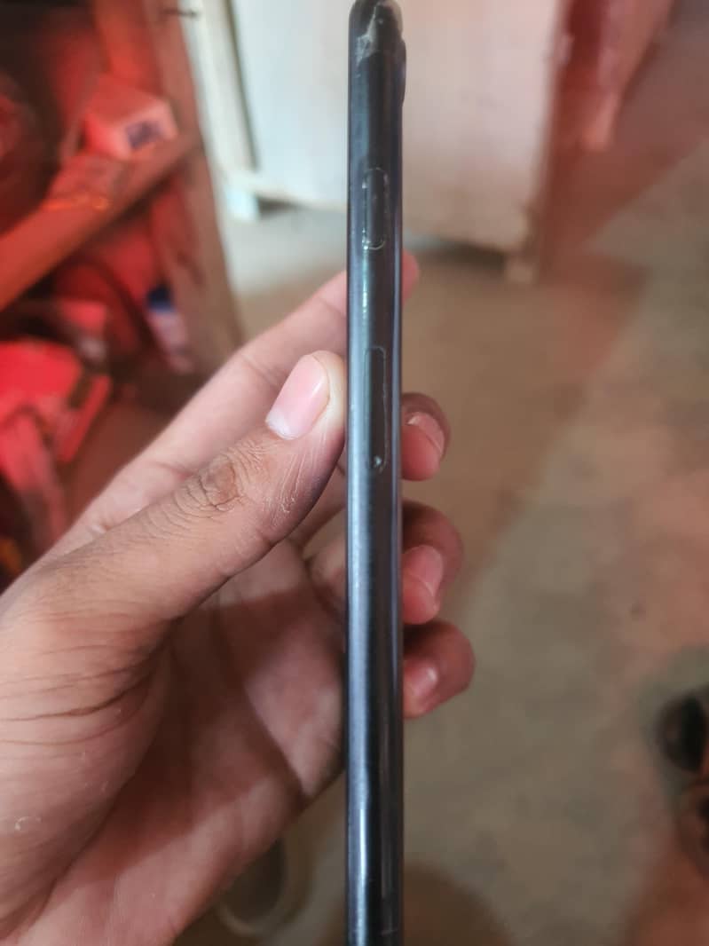 Apple iPhone SE 3
