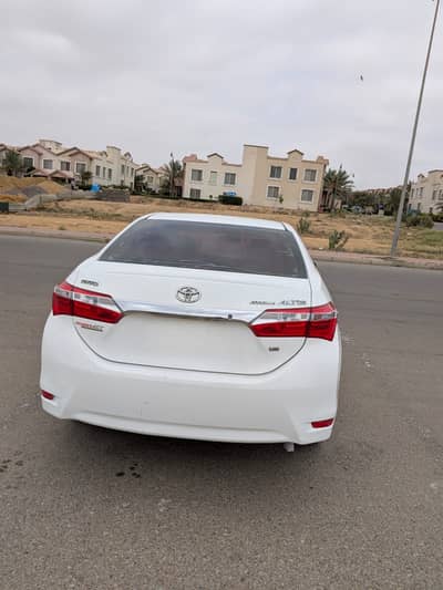Toyota Corolla Altis 2015