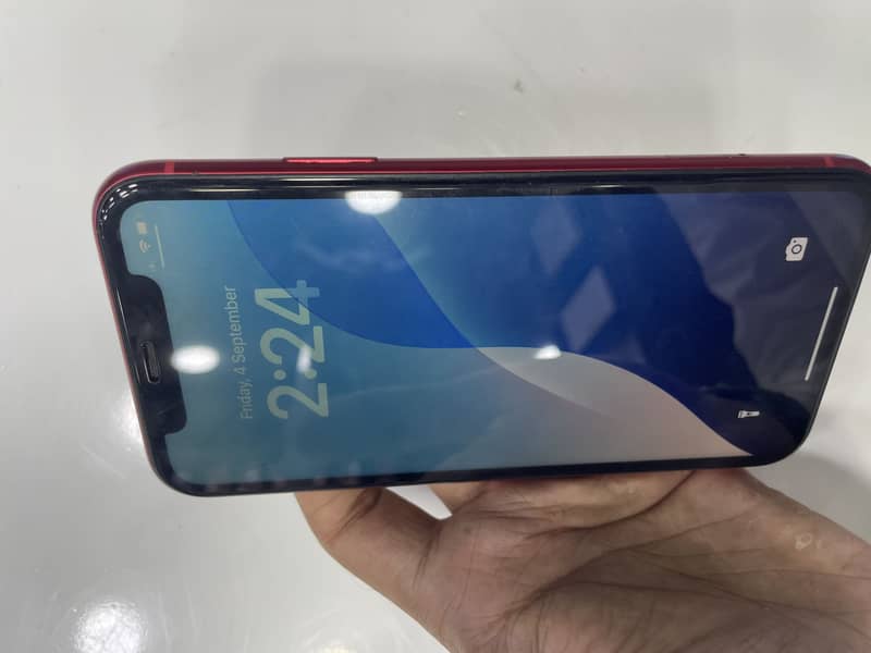 Apple iPhone 11 3