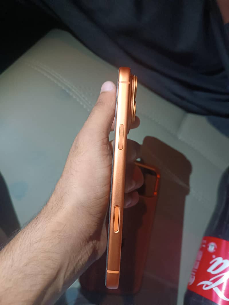 Apple iPhone 17 Pro Max 3
