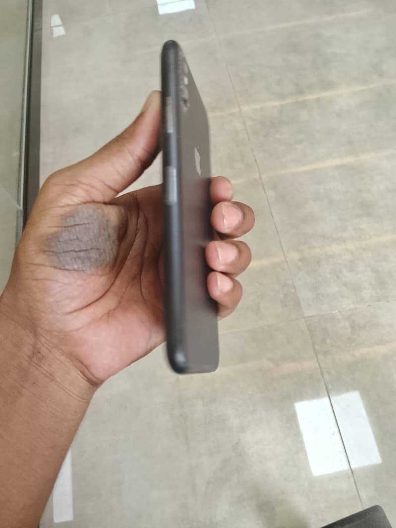 Apple iPhone X 0