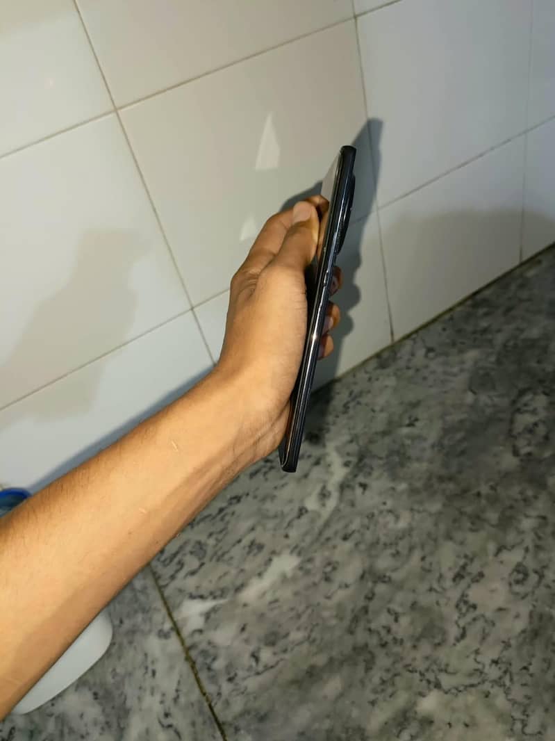 Tecno CAMON 30S 1