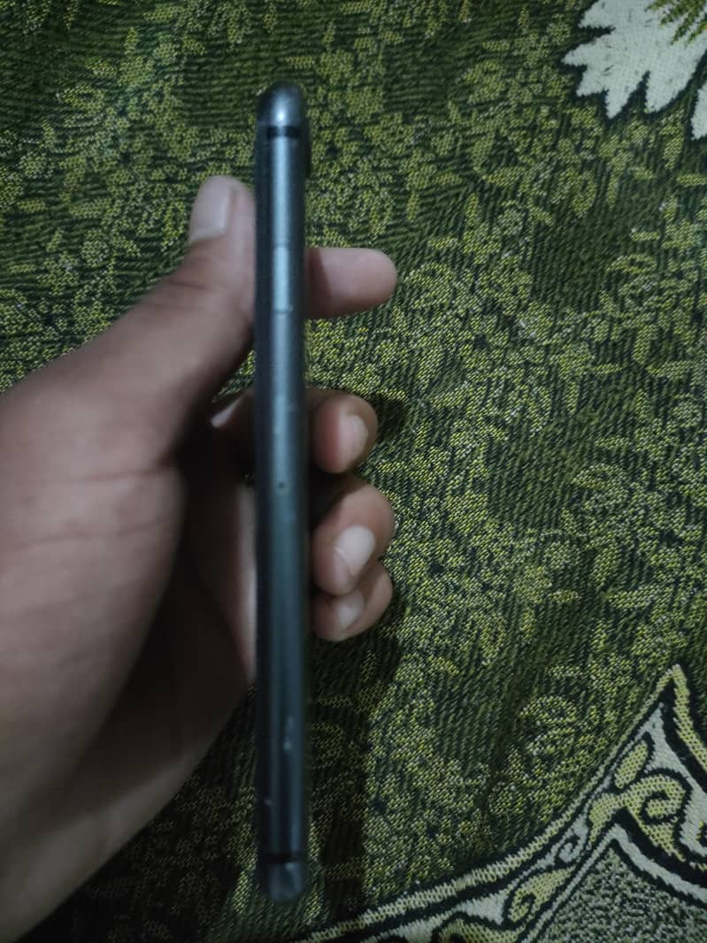 Apple iPhone 8 2