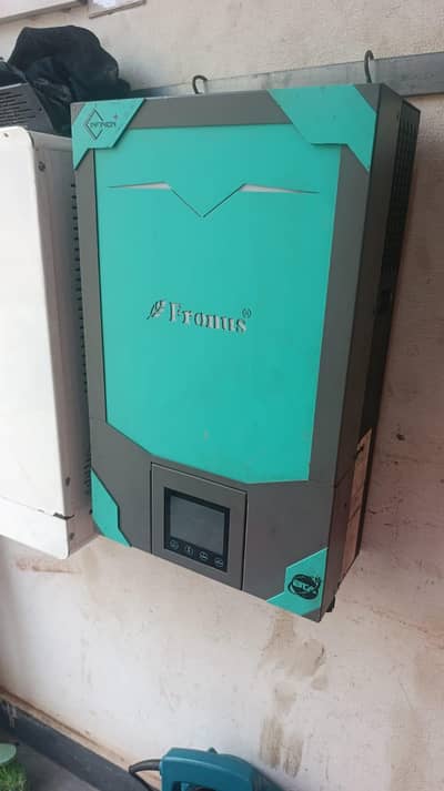 fronus 5kw hybird inveter