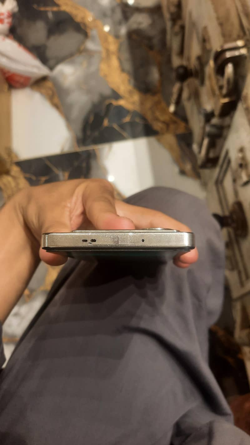 Infinix Note 40 5
