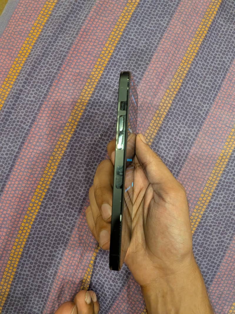 Apple iPhone 14 Pro Max 3