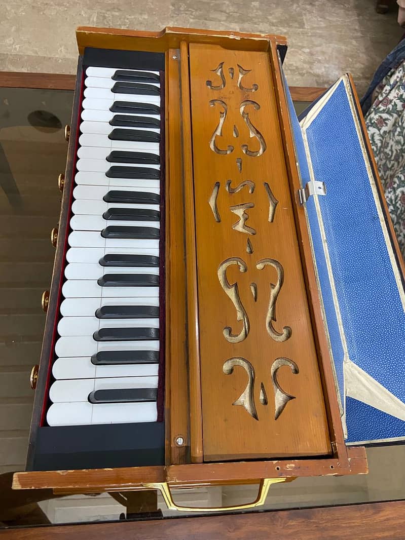 harmonium 1