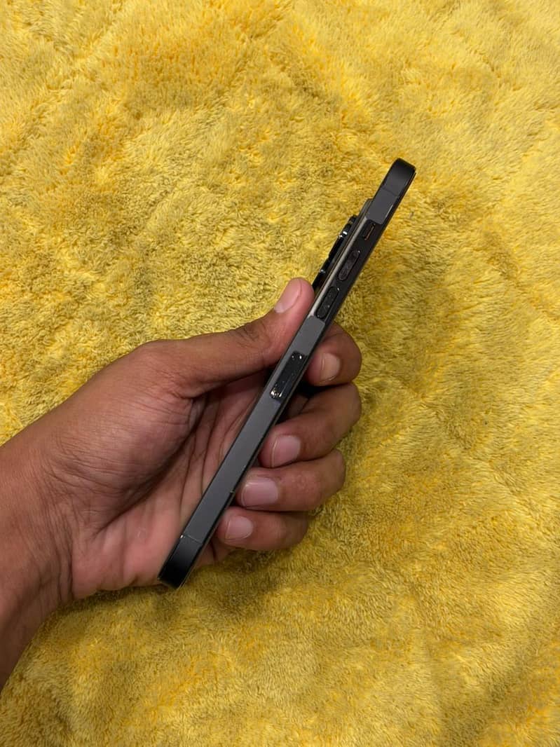 Apple iPhone 14 Pro Max 3