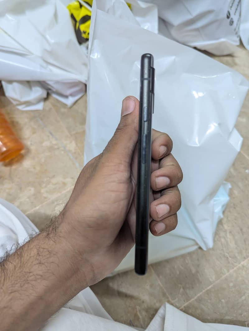 Google Pixel 6a 5