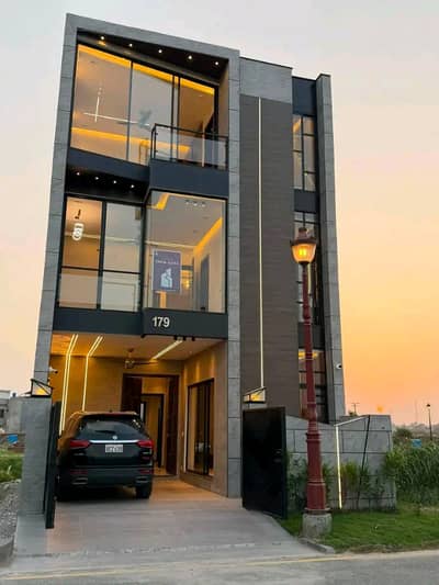 5 Marla Luxury House is Available for Rent in Bahria Town Lahore