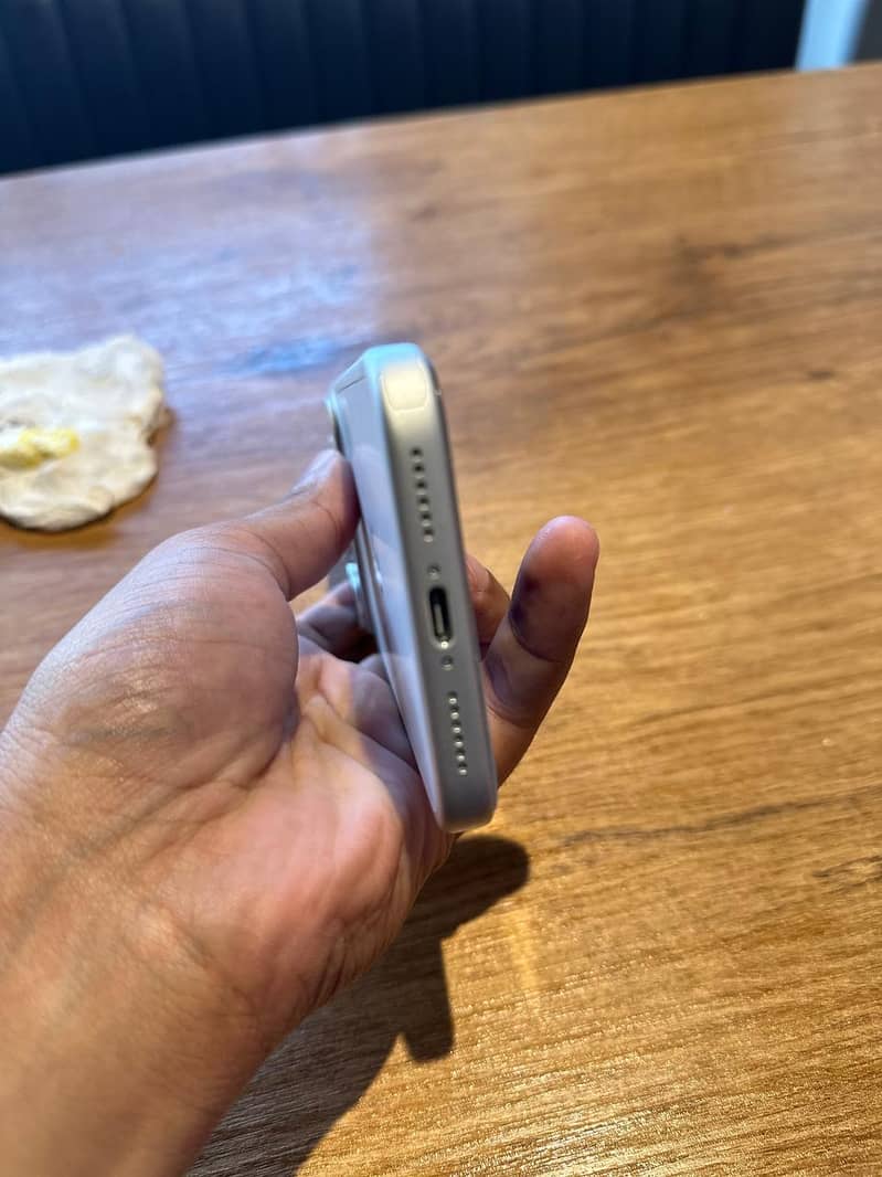 Apple iPhone 17 Pro Max 1