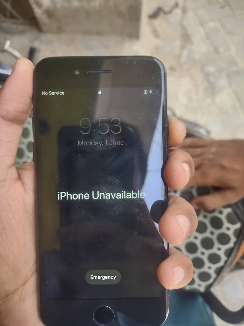 Apple iPhone 7 7