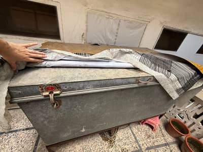 Iron Paiti Trunk with Stand - Good Condition - Full Size