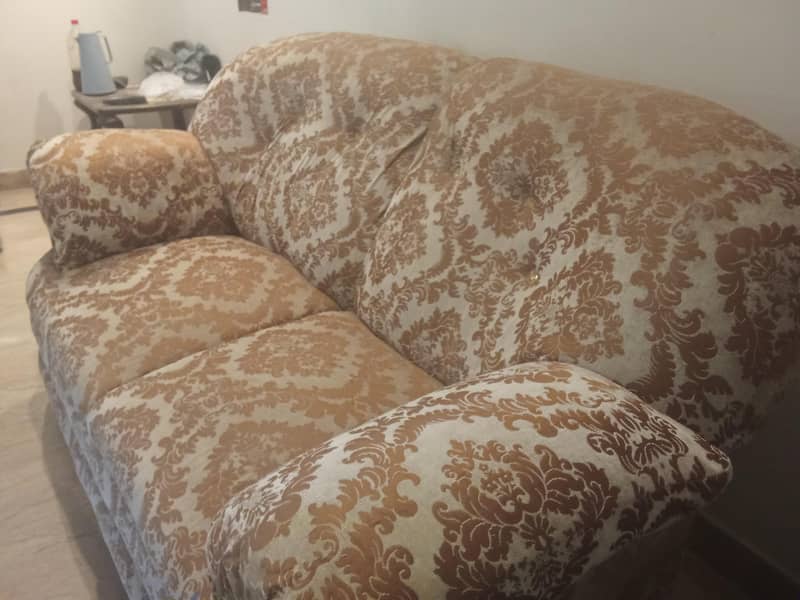 good condition sofa set 0