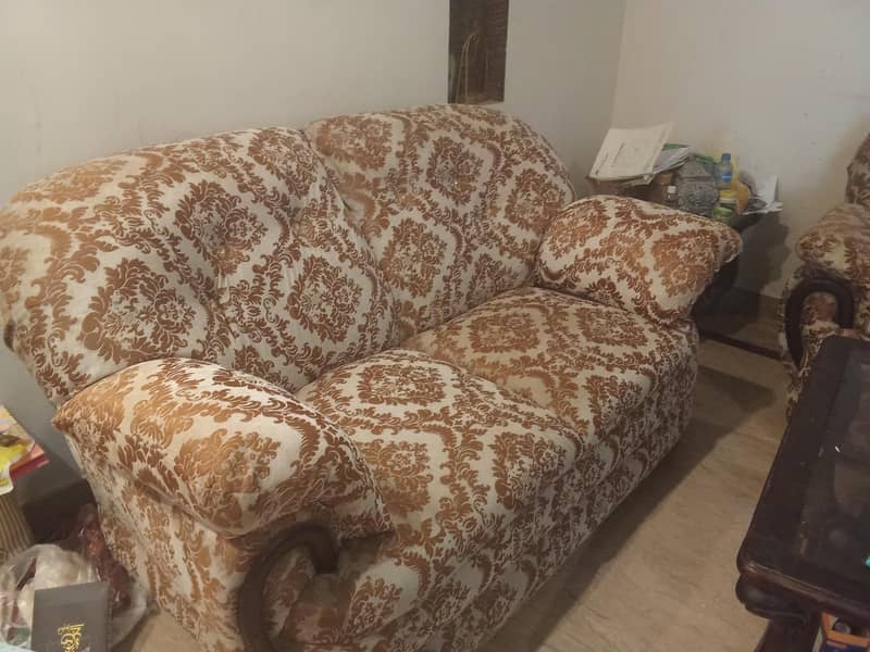 good condition sofa set 1
