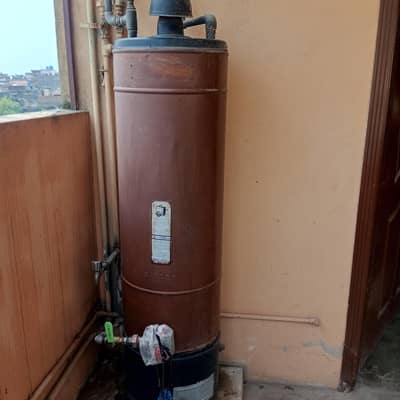 Geysers proper working sale on urgent basis