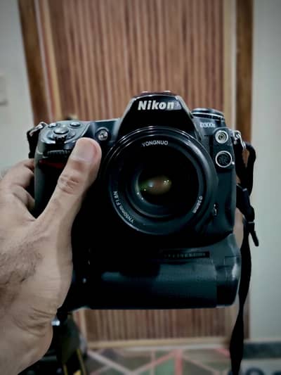 Nikon d300s dslr camera professional body with video option