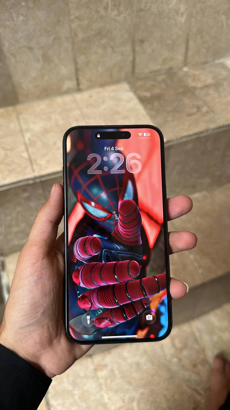 Apple iPhone 16 Plus 3