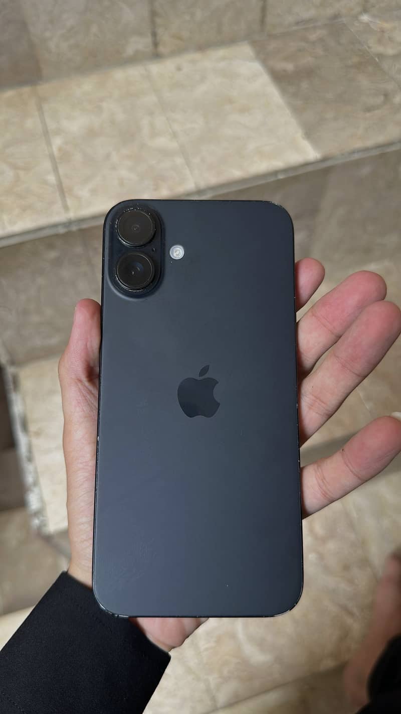 Apple iPhone 16 Plus 5