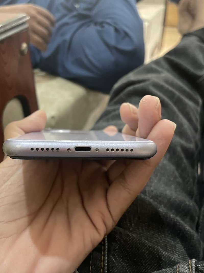 Apple iPhone 11 1