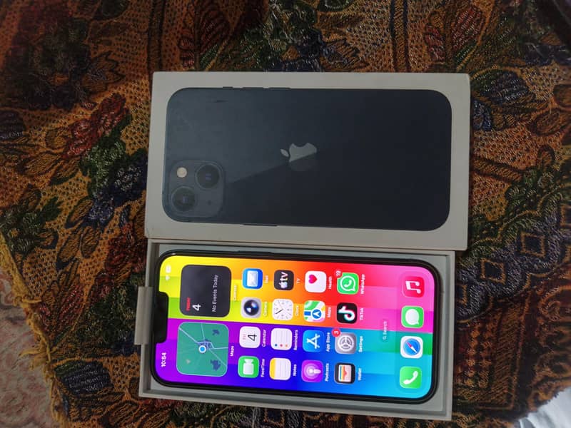 Apple iPhone 13 5