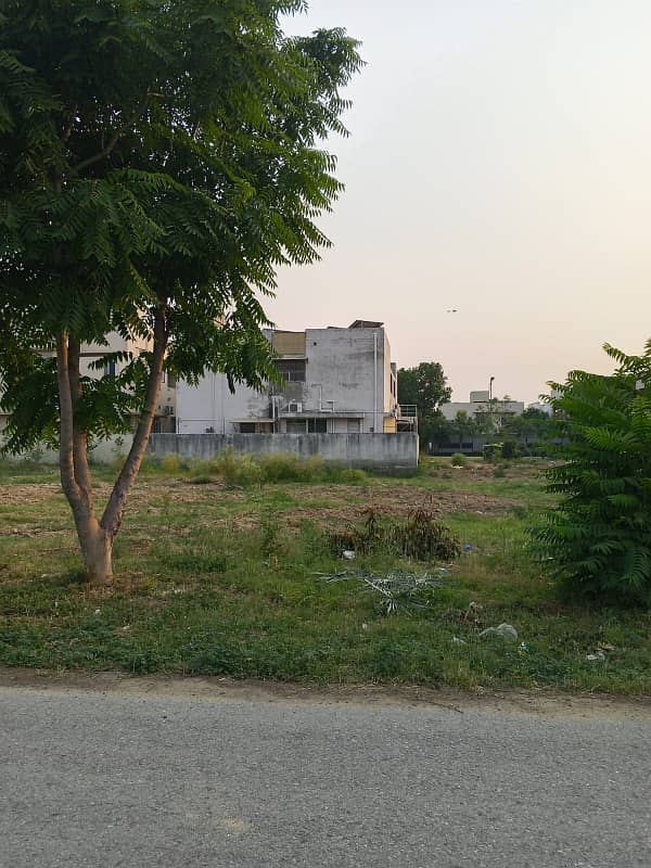 Corner 25-Marla Plot Block U, DHA Phase 8 0