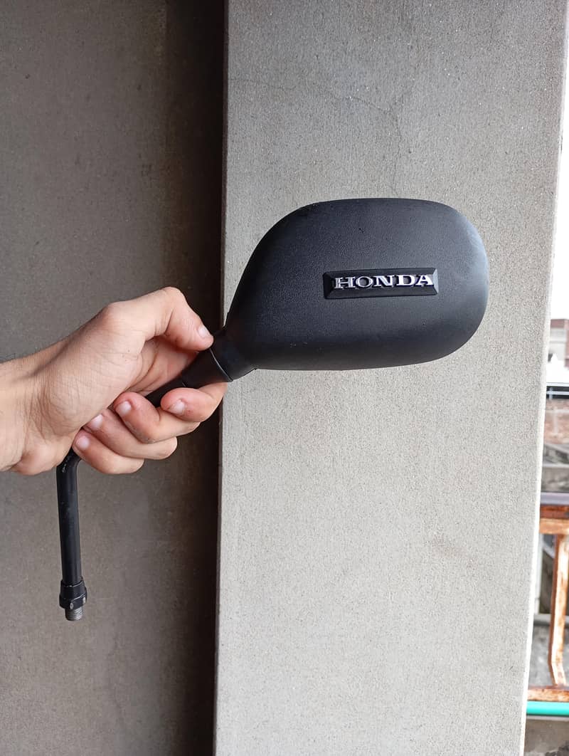 Side mirror pair 0