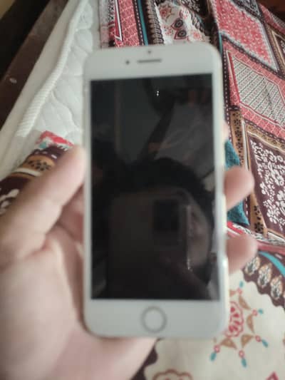 Apple iPhone 7