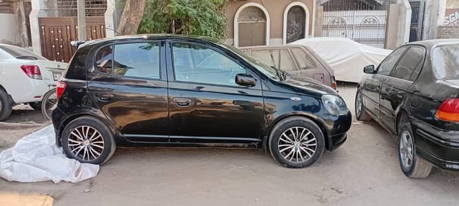 TOYOTA VITZ  MODEL 2000/2007 AUTO + SUNROOF
