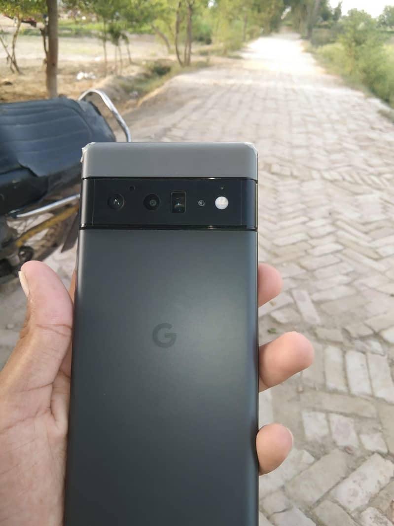 Google Pixel 6 Pro 2