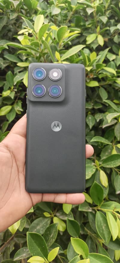 Motorola Edge 2025