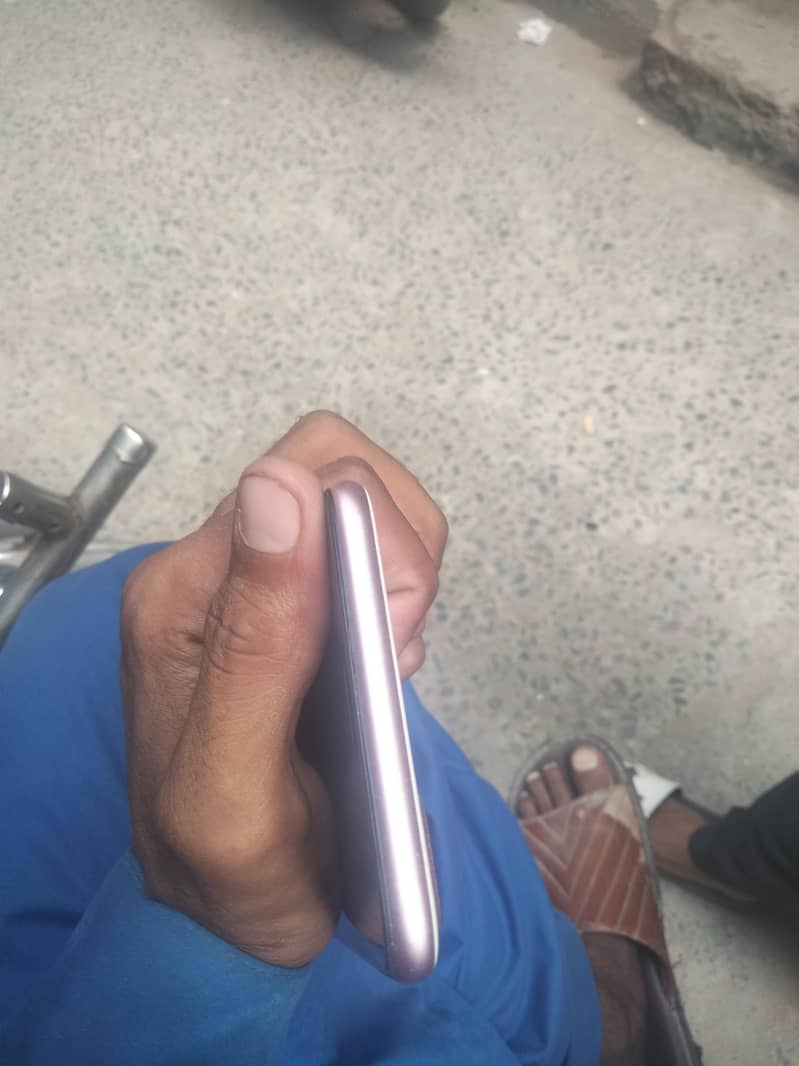 Apple iPhone 7 Plus 1