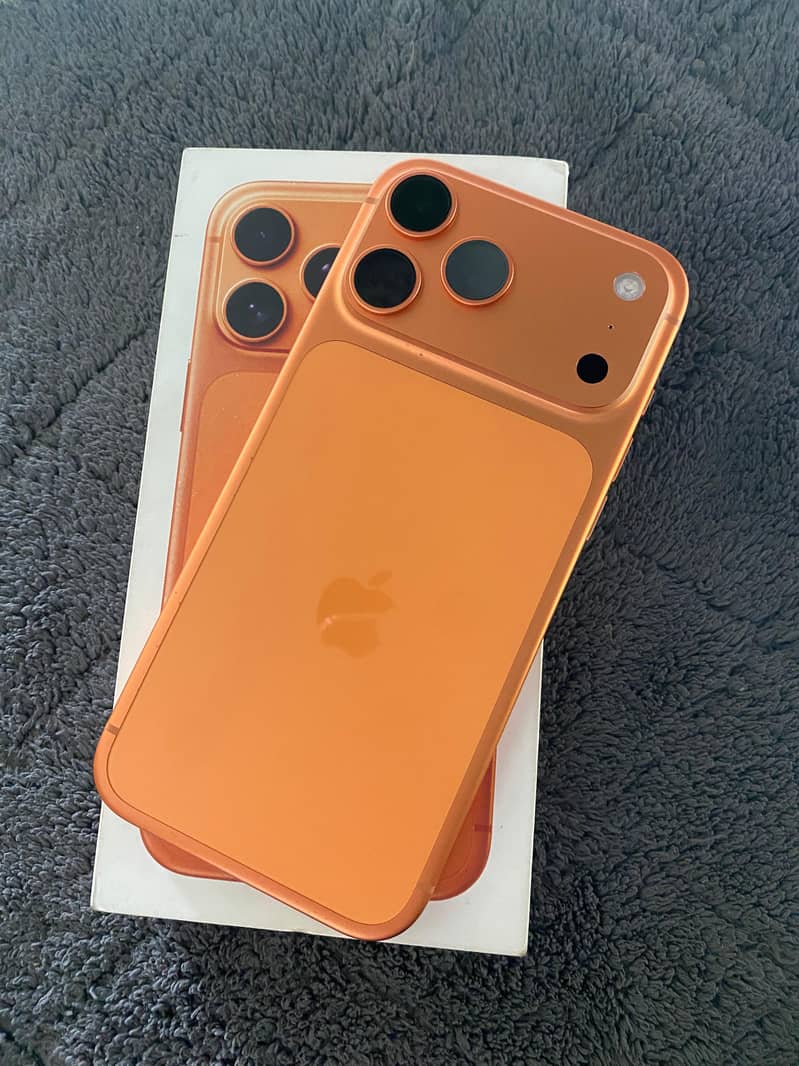 Apple iPhone 17 Pro Max 0