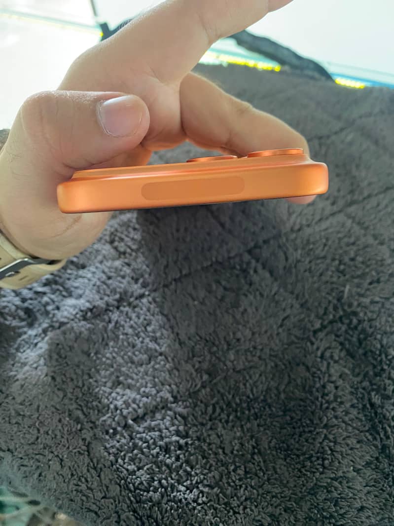Apple iPhone 17 Pro Max 2