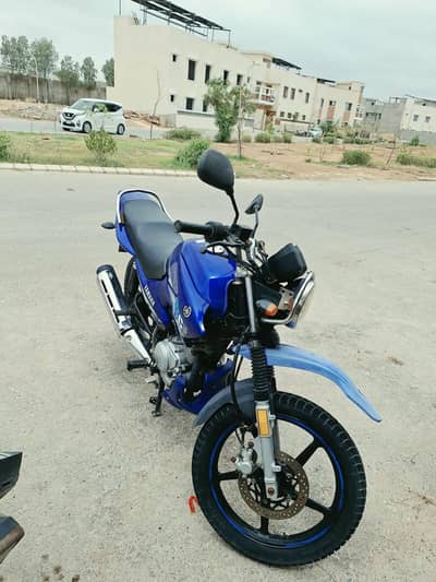 Yamaha YBR 125
