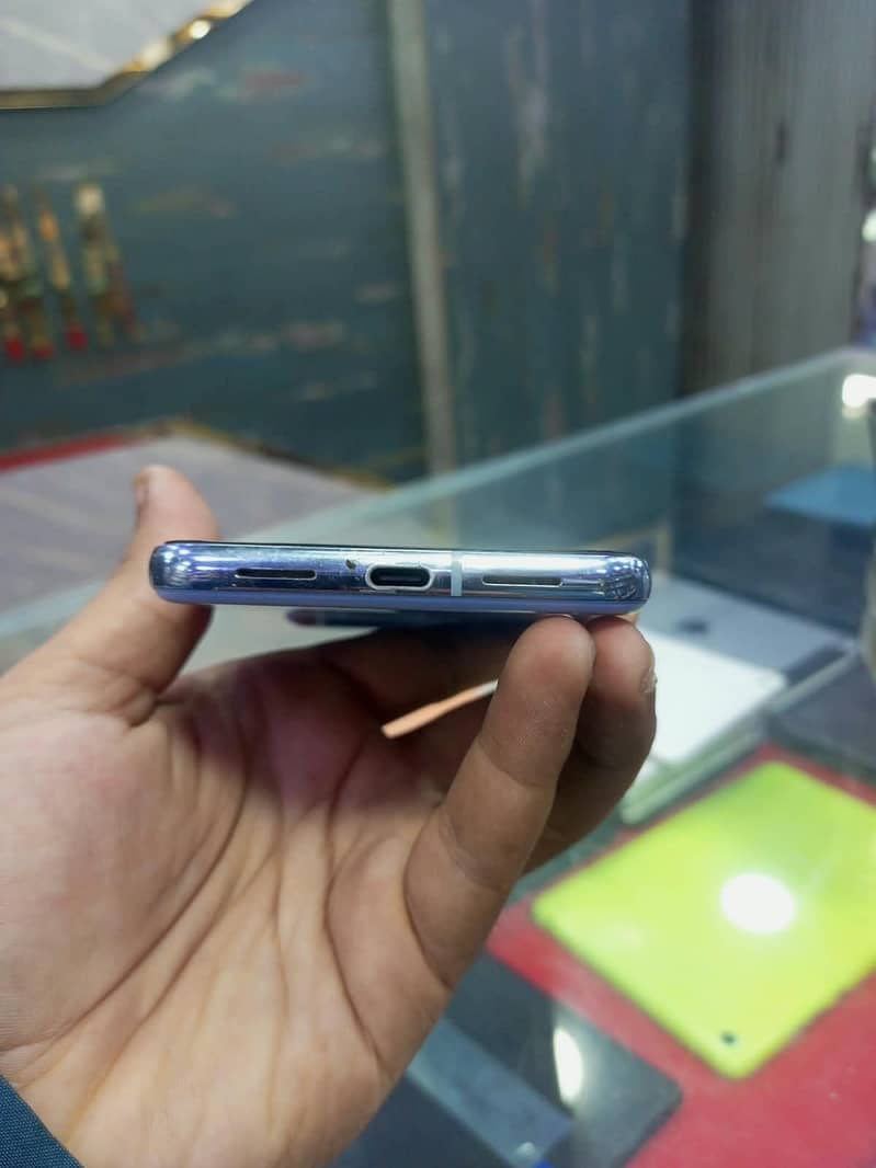Google pixel 8pro 4