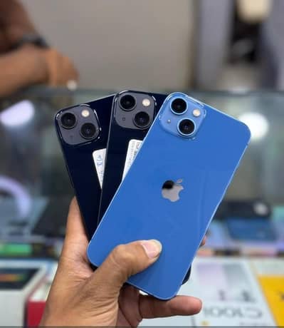 Apple iPhone 13