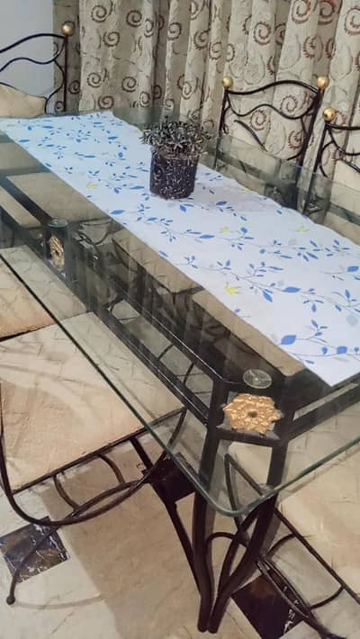 dining table with 6 seater