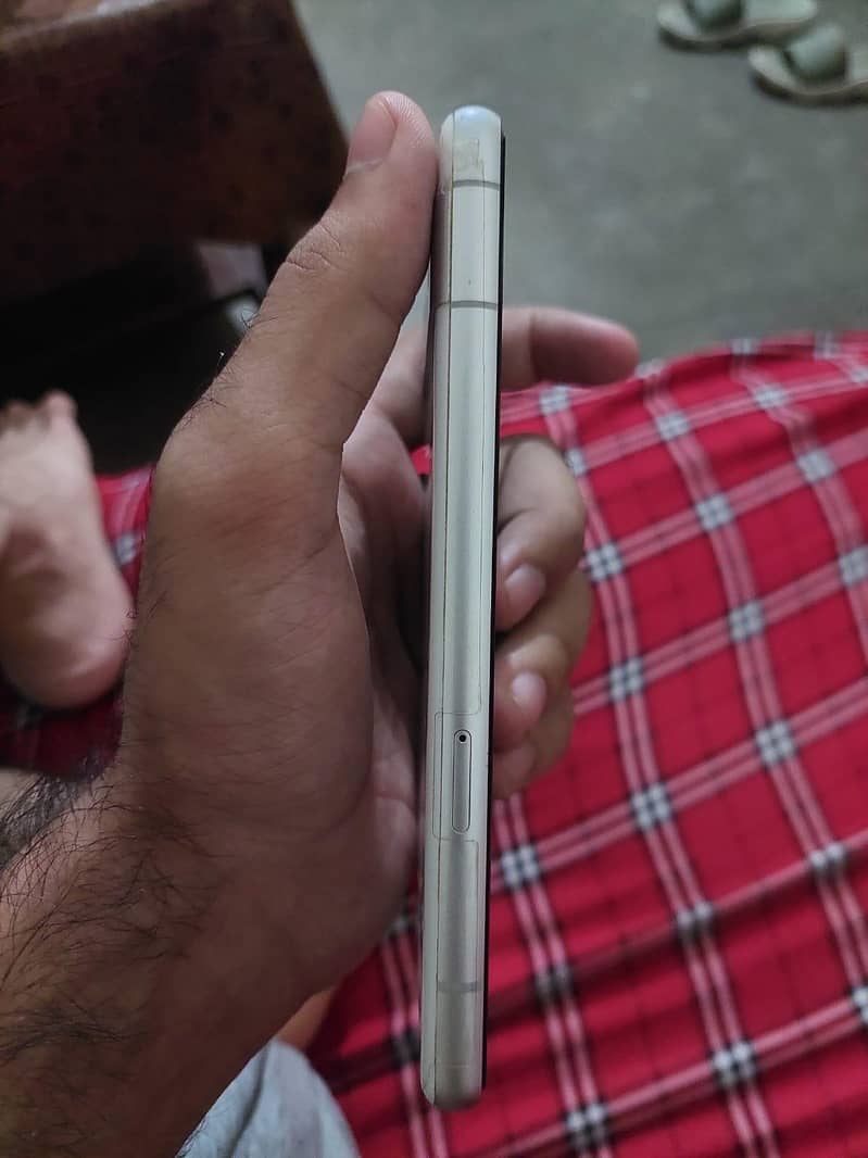 Google Pixel 7a 3